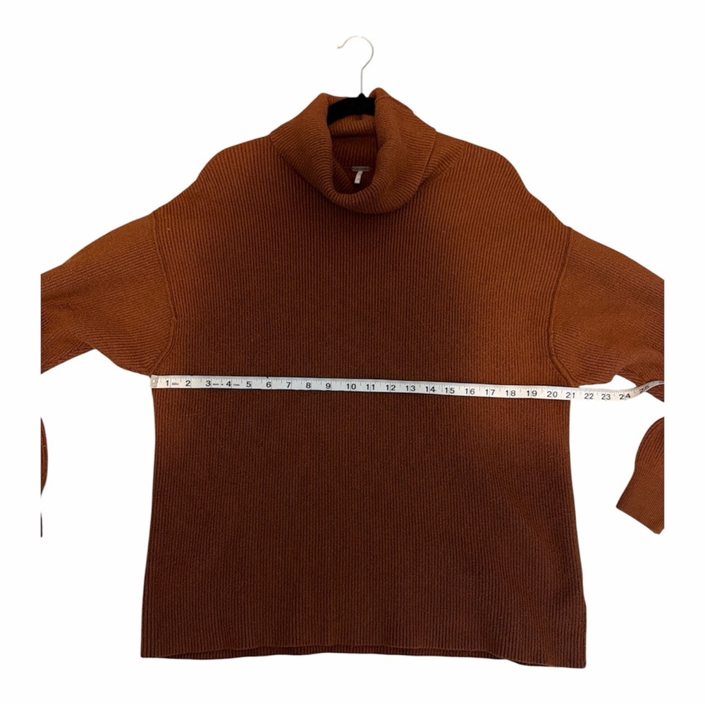 Free People Burnt Orange Oversized Cowl Neck Sweater size XS - Picture 3 of 5